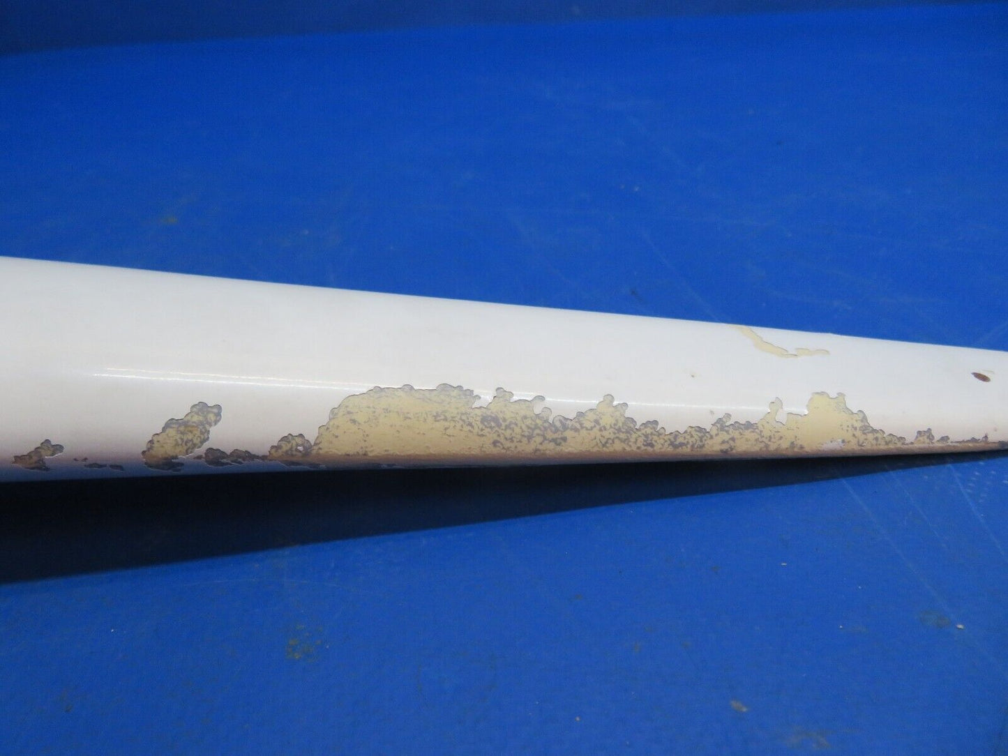 Piper Aerostar 602P Communication Antenna w/ Plate P/N 980046-501 (0123-618)