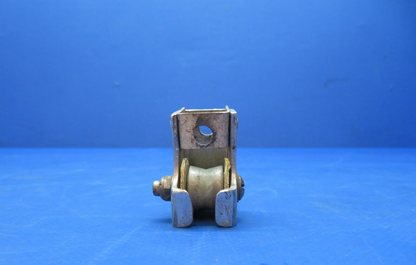 Cessna 172 Wheel Housing Front Seat P/N 0700645-1 (0723-402)