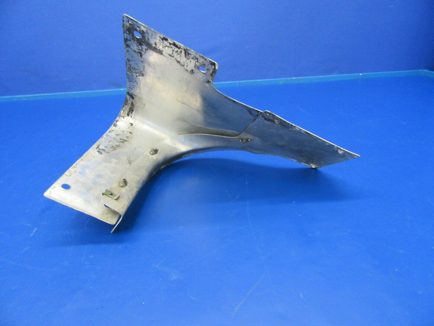 Cessna P210N / 210 Fairing LH Wing P/N 2113093-1, 2113093-5 (1019-144)