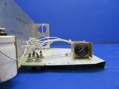 Mooney M20K Bracket w/ Sangamo Capacitor & RCA Transistor 820307-903 (0721-556)