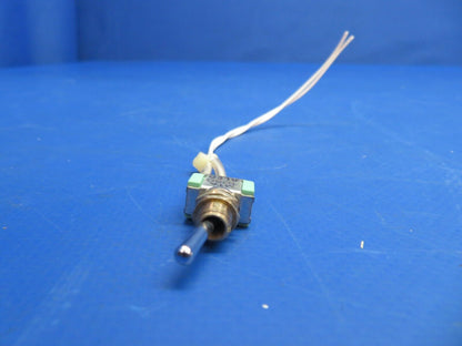 Piper PA-34-200T Switch LOT OF 4 P/N MTA106D, W31-X2M1G-2, 512TS1-4 (0323-521)