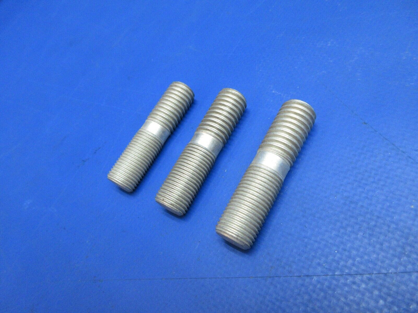McCauley Threaded Propeller Stud NOS LOT OF 3 P/N B2990-40, B-2990-40 (0523-399)