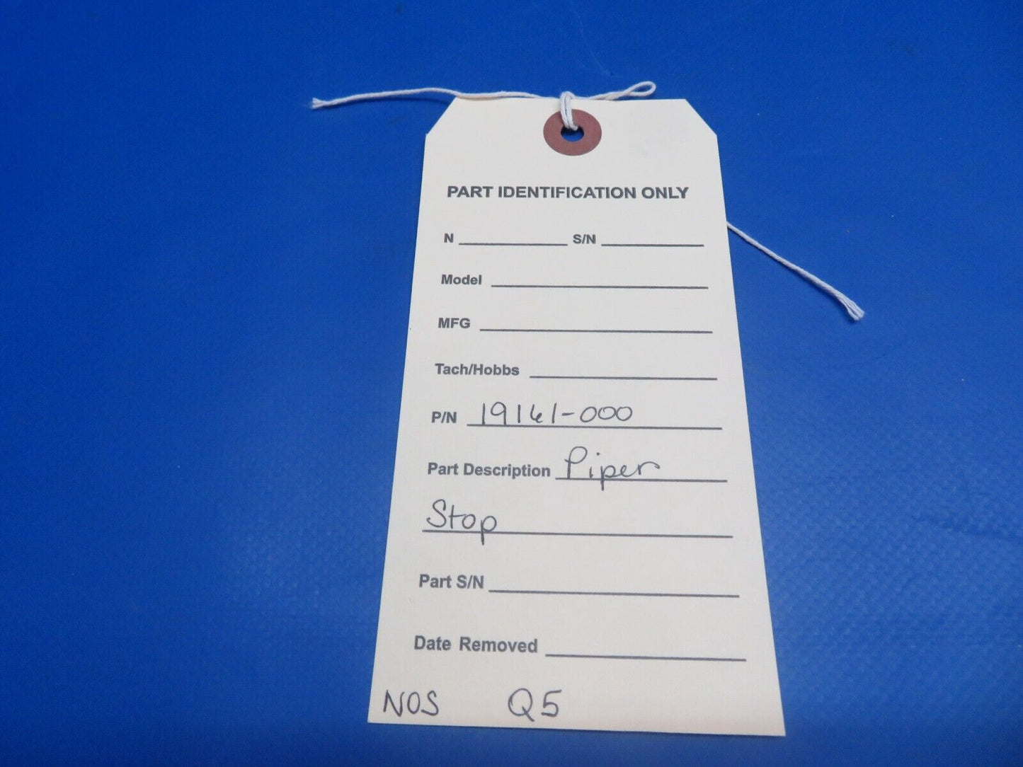 Piper Stop P/N 19161-000 NOS (0922-822)