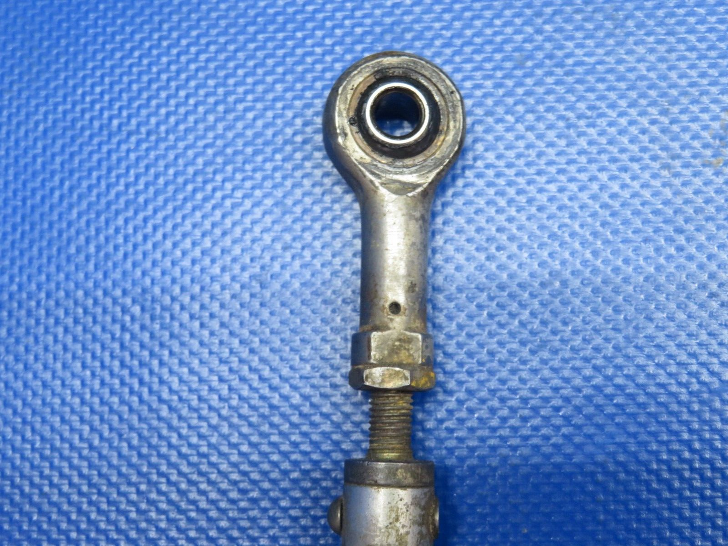 Cessna 210 Aileron Push Pull Rod Assembly P/N 1221113-4 (0124-1019)