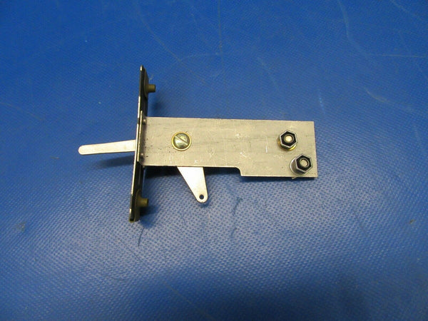 Piper PA28-140 Carb Heat Control Lever P/N 66855-000 NOS (0419-122)