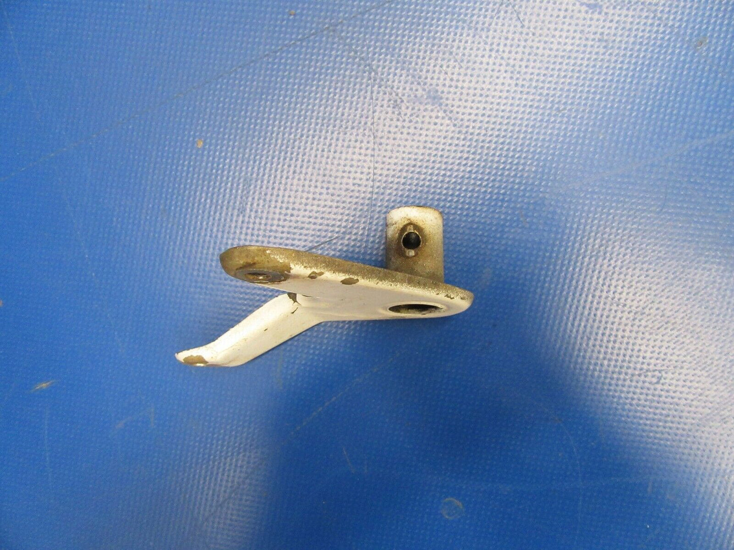 Beech Bonanza A36 Cowl Flap Control Bellcrank P/N 002-410053-3 (0719-109)