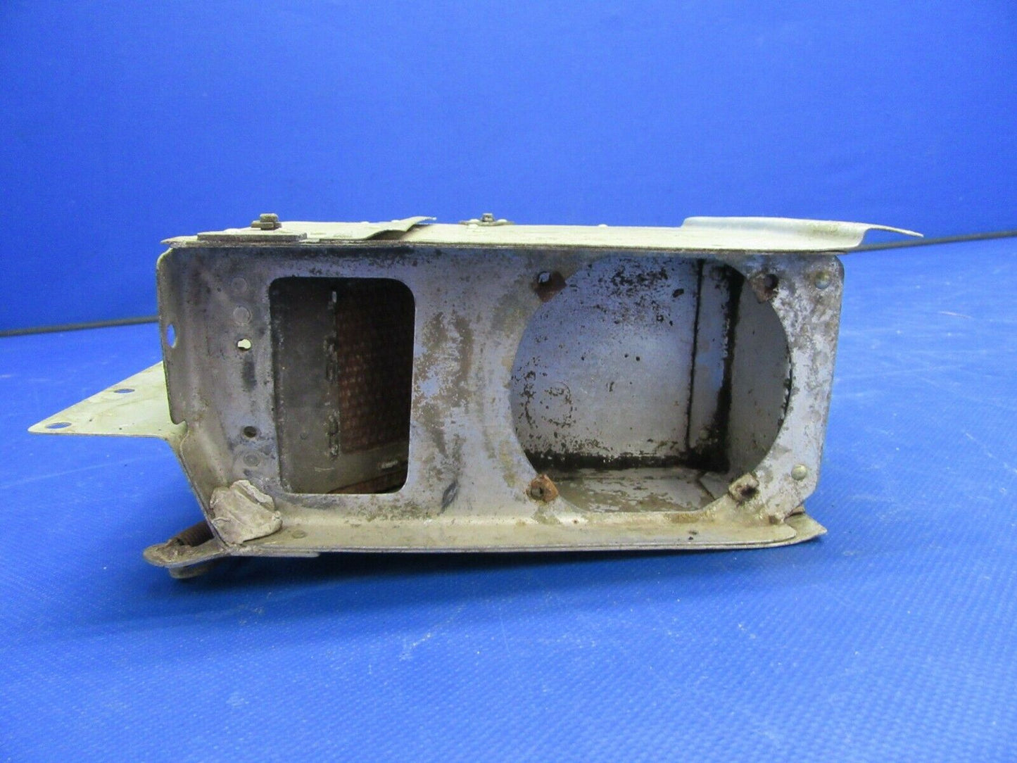 Beech Bonanza E35 Valve Assy Heat Control P/N 35-550026-44 (0821-498)