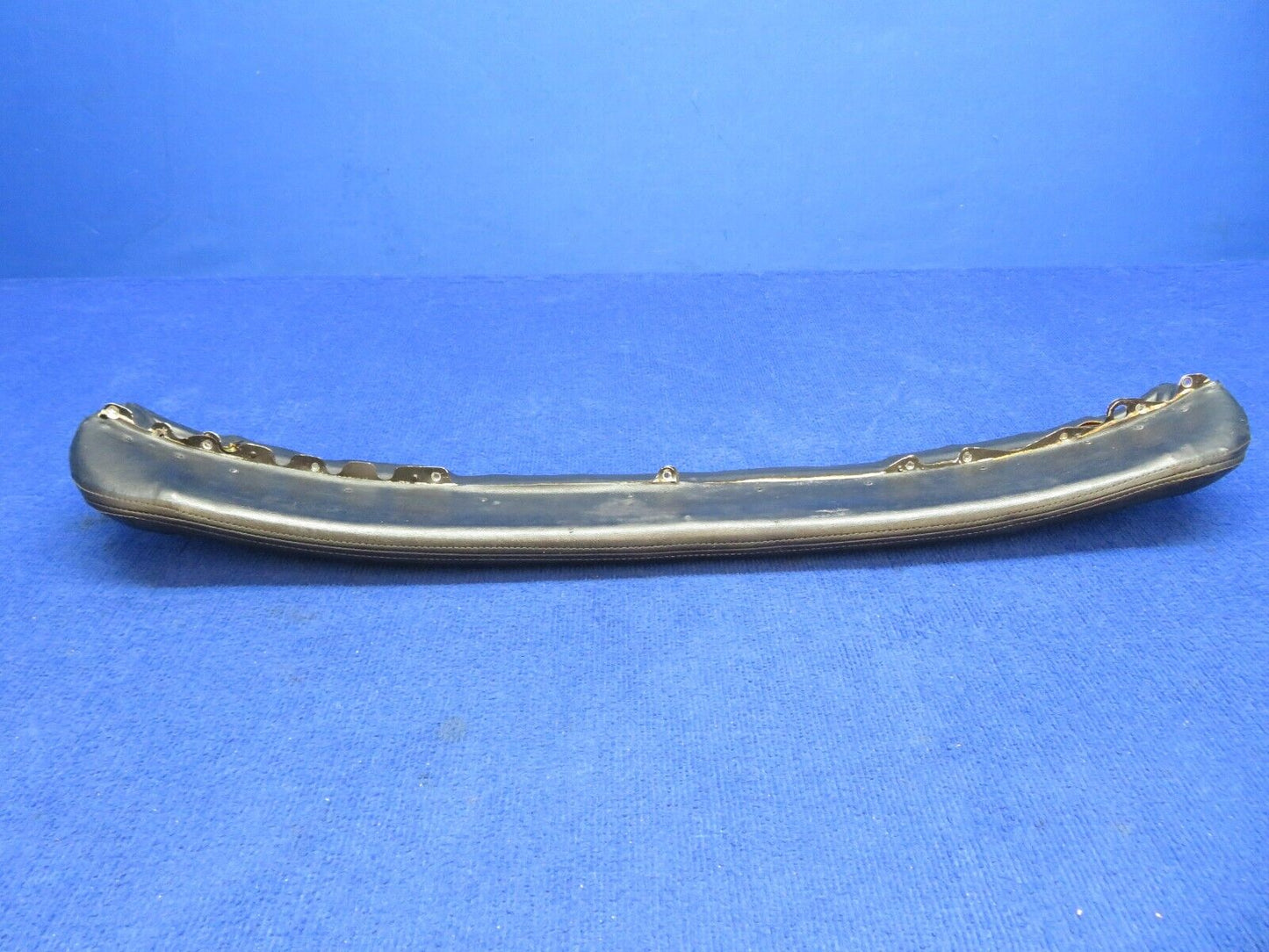 Piper PA-28R-200 Arrow Glareshield Assy P/N 99952-00 (0822-444)