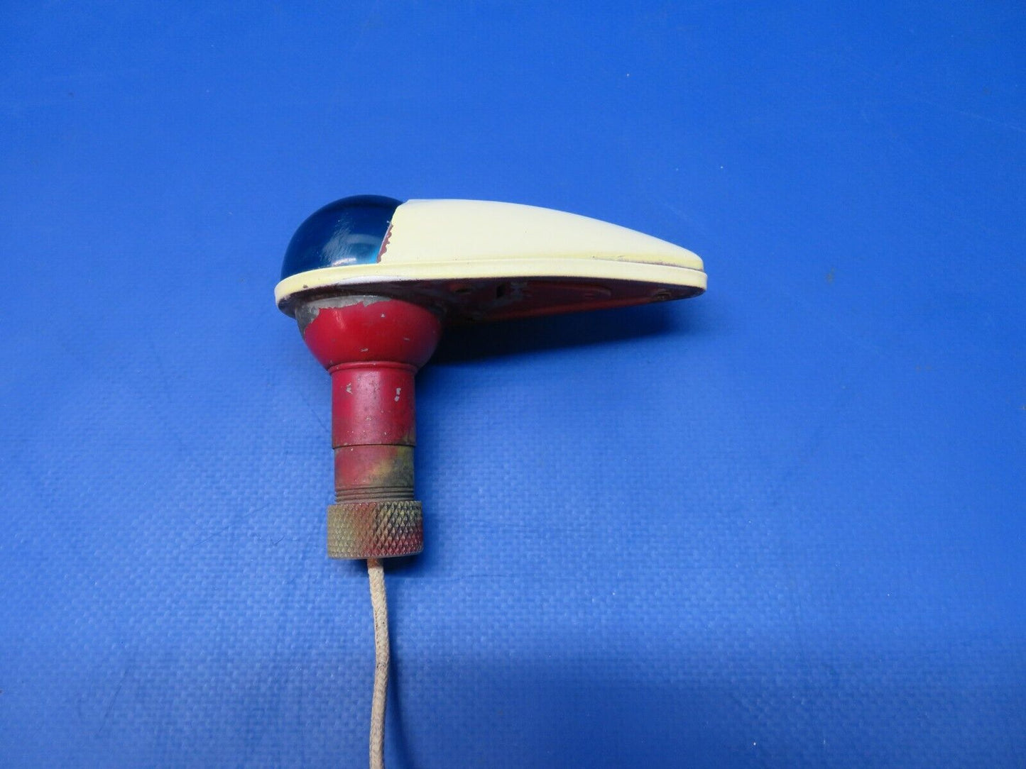 Beech C35 Bonanza RH Grimes Wing Position Light P/N 35-361702-4 (1122-133)