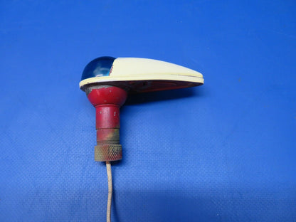 Beech C35 Bonanza RH Grimes Wing Position Light P/N 35-361702-4 (1122-133)