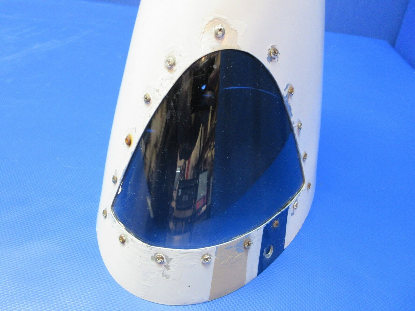 Cessna 401 / 401A RH Tip Tank Nose Cap Assy P/N 0823411-216 (0124-1413)