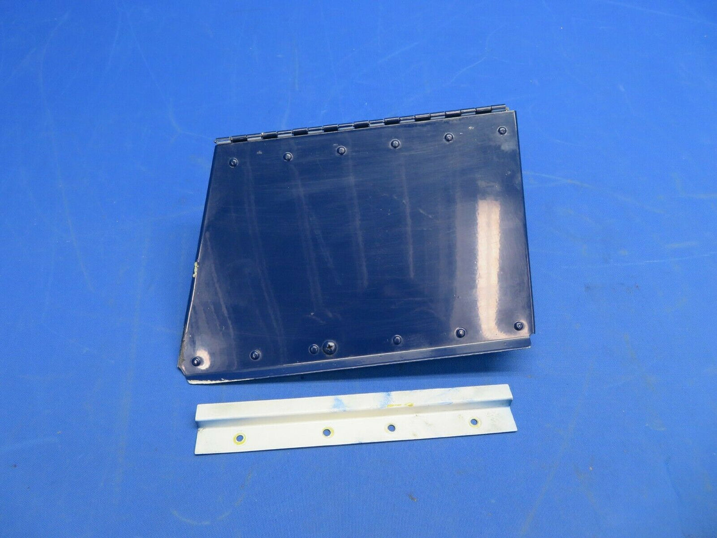 Rockwell Commander Cowl Flap Assy RH P/N 46336-2 (1020-497)