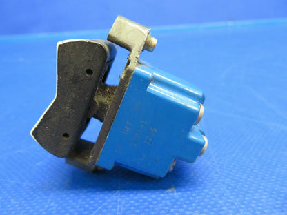 Aircraft Rocker Switch Main / Aux. P/N 2TP1-1 (0720-757)