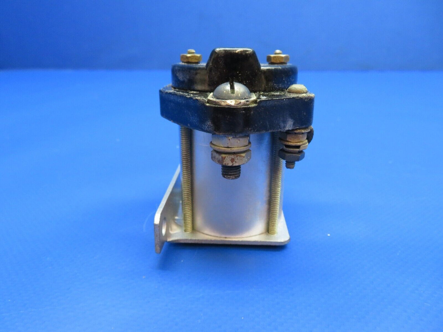 Cutler Hammer 24 V Current Relay P/N 6041H8B (0922-613)