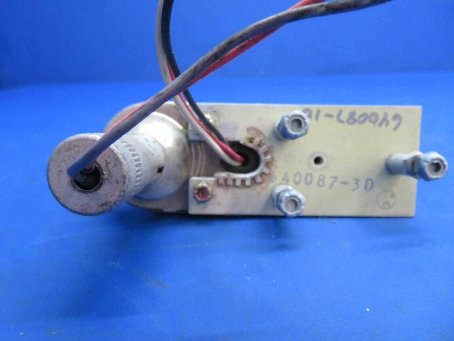 Piper Aerostar 602P Whelen Nav. Light Assy LH P/N A650-PG (0123-784)