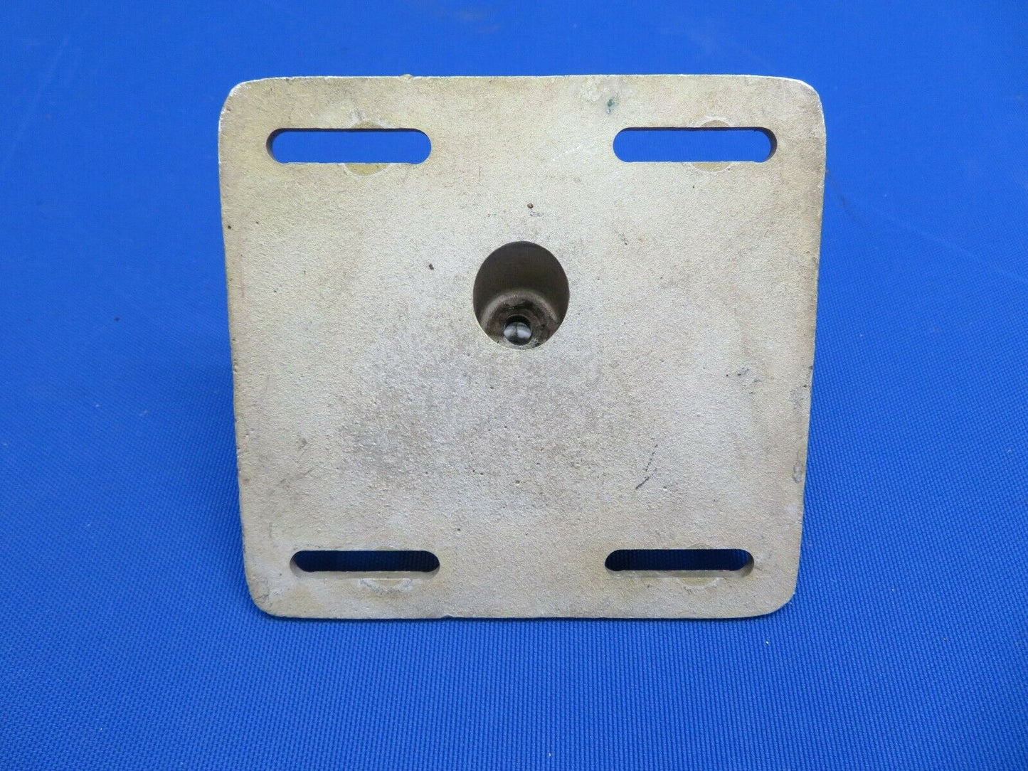 Cessna 210L Main Landing Gear Uplock Support P/N 1241075-1 (0820-402)