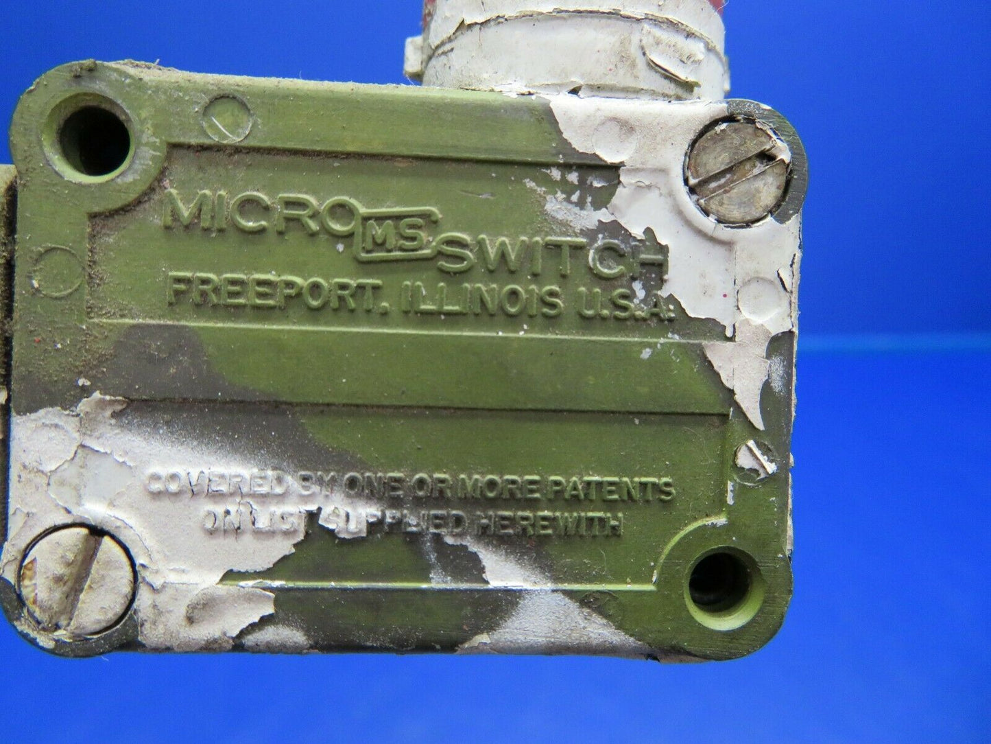 Cessna 310P Micro Switch Nose Gear P/N 2VB1 (0620-681)
