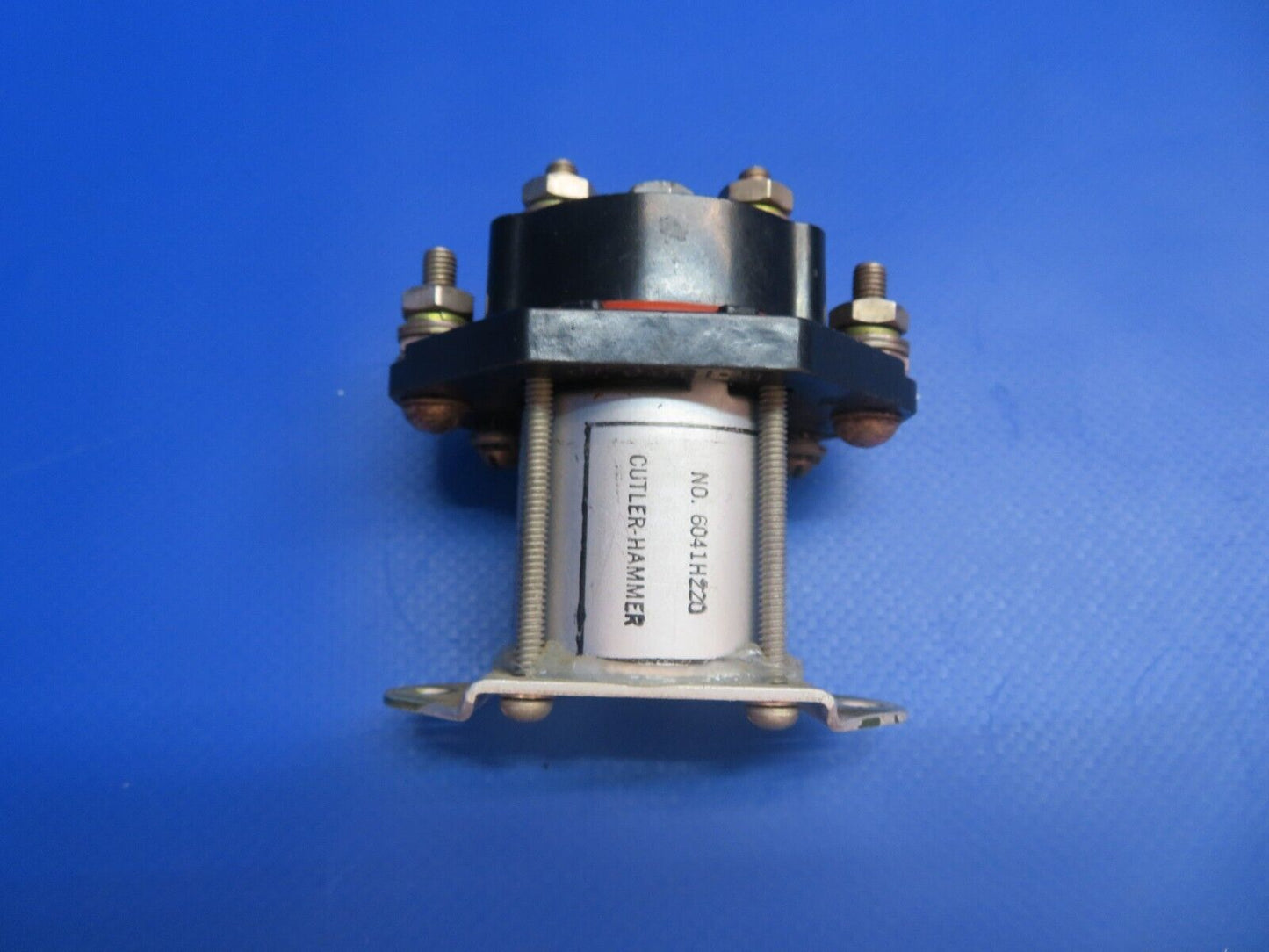 Cutler Hammer Relay 50 Amp 28 Volt P/N MS24187-D1  (0922-923)