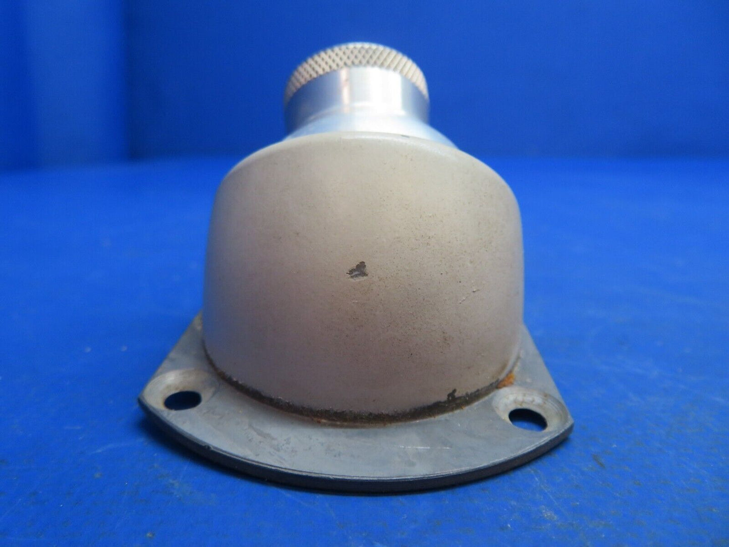 Beech 95-B55 Baron Valve Assy Air Outlet P/N B2155-501 (0123-592)