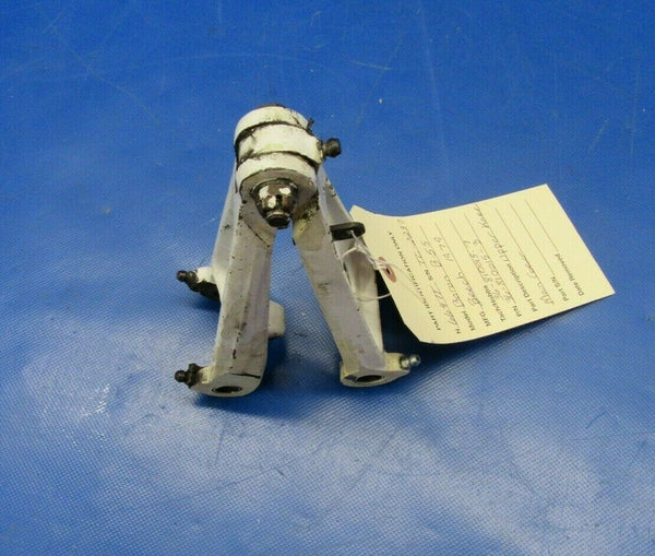 Beech Baron B-55 Main Gear Torque Knee P/N 36-810015-7 & 36-810015-3 (0219-360)