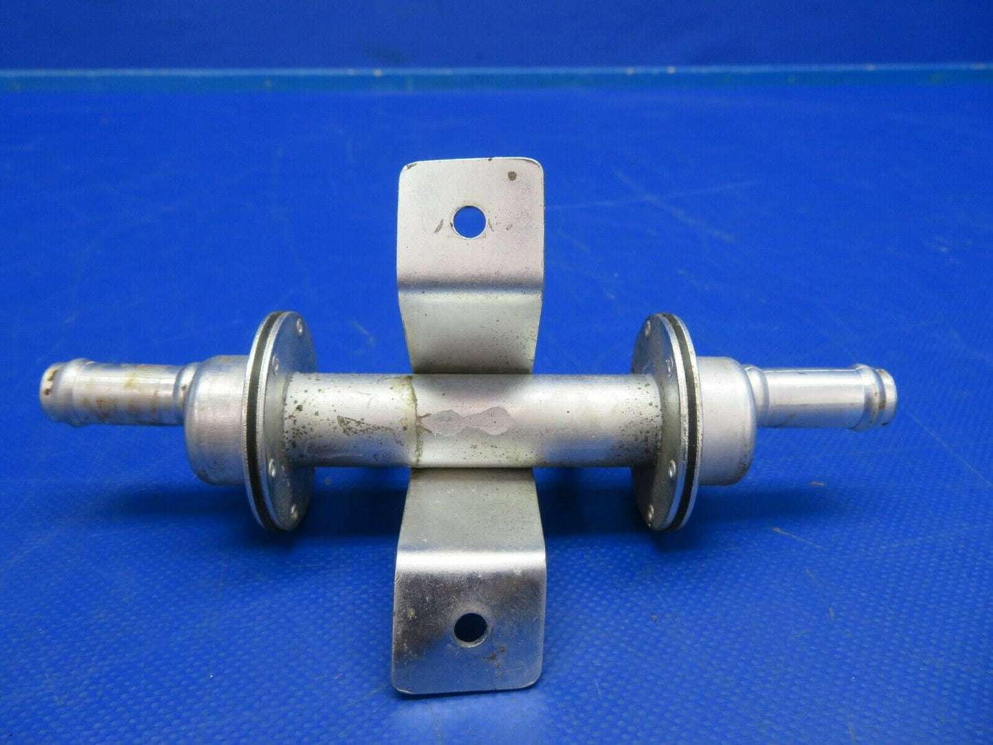 Cessna 310P Airborne Vacuum Manifold Assy P/N 1H5-1 (0620-711)