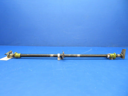 Piper PA-28R-201T Flap Torque Tube Assy P/N 62705-00, 62705-000 (1122-818)