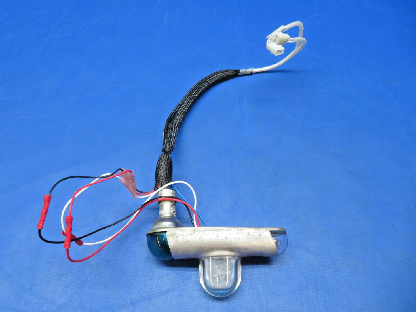 Diamond DA-42 RH Wing Position Light w/ Strobe 28v P/N A600-PG-D-28 (0623-593)
