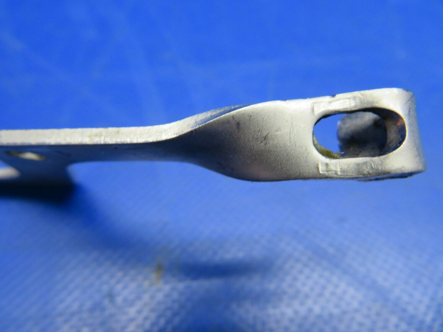 Piper PA-32RT-300 Lance II Handle Quick Drain P/N 38154-00, 38154-000 (0520-563)