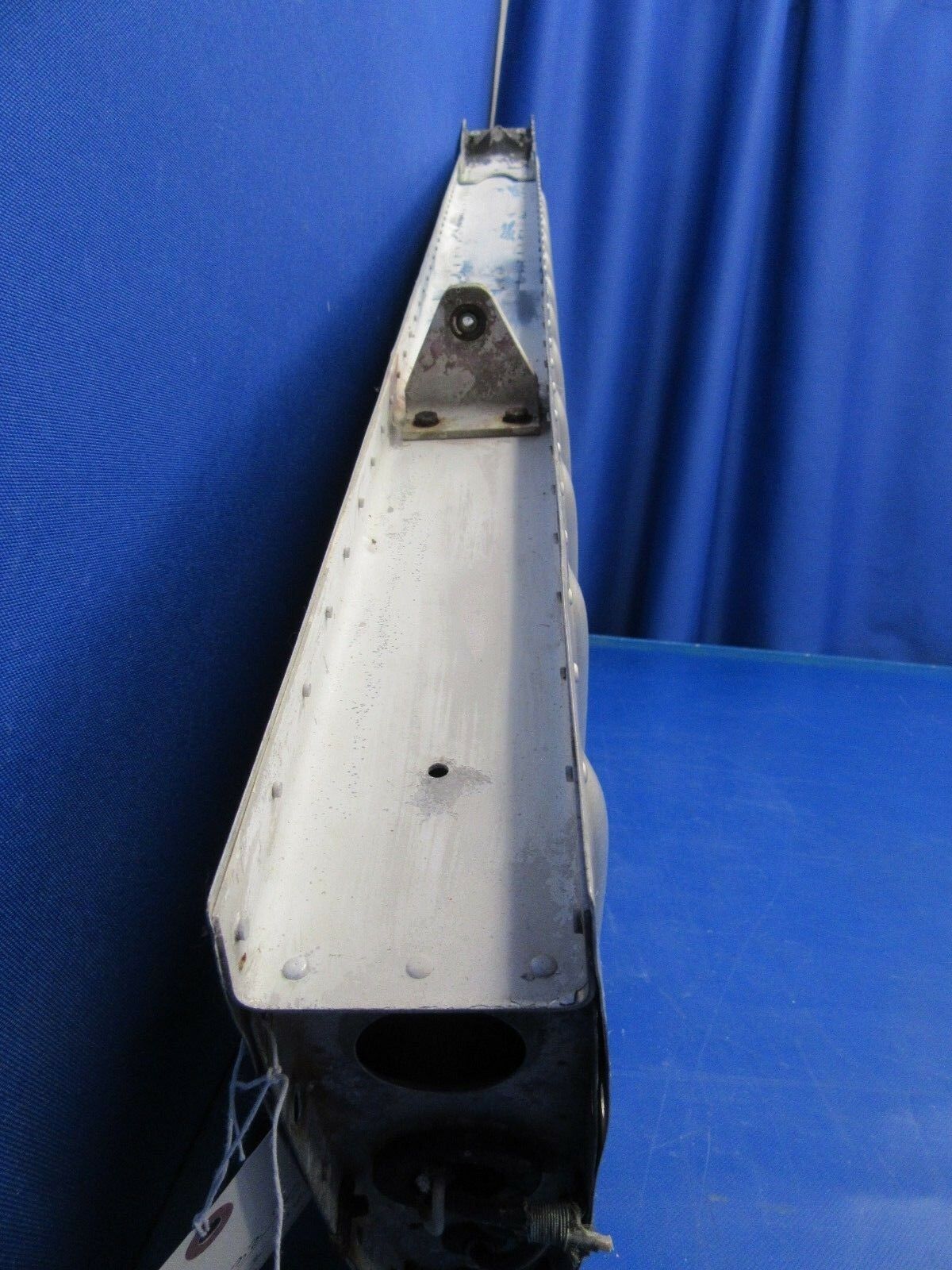 Early (Ribs Out) Piper PA-28-140 Vertical Fin P/N 63500-6, 63500-006 (1018-214)