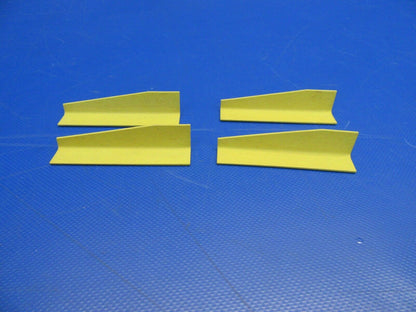 Beech King Air Clip LH OTBD & RH INBD PN 99-120059-69 NOSLOT OF 4 (0419-385)
