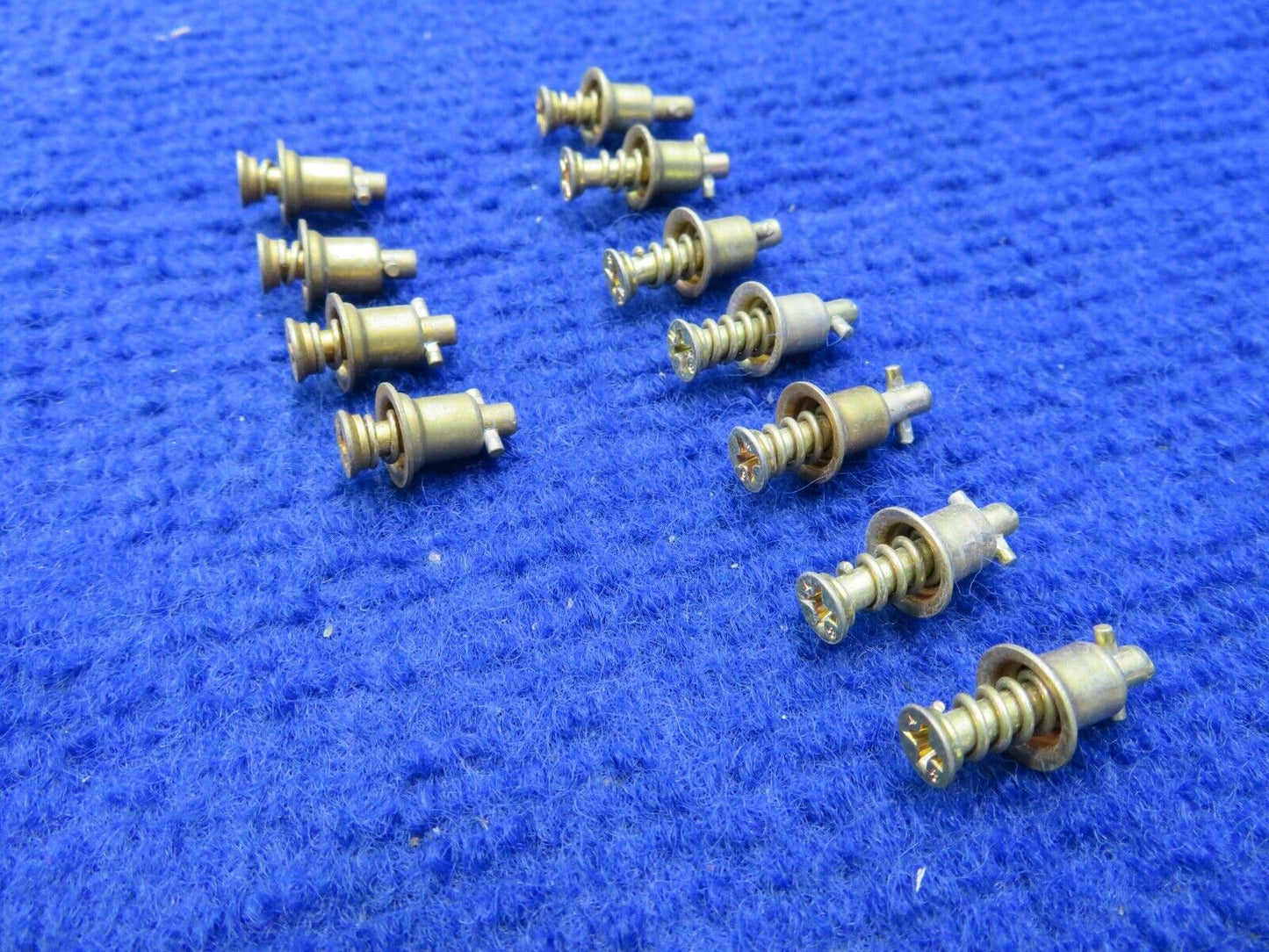 Cessna Camloc Stud P/N S3275-108R LOT OF 11 NOS w/ 8130 (0522-68)