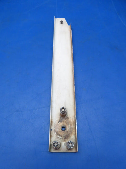 Cessna 188B AGpickup Trim Wheel Support Assy P/N 1660505-7 (0723-584)
