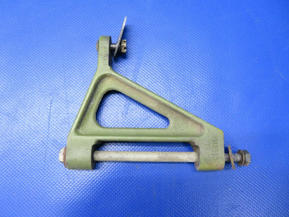 Beech 95-B55 Baron Arm Landing Gear Actuator P/N 45-815116-2 (0721-763)