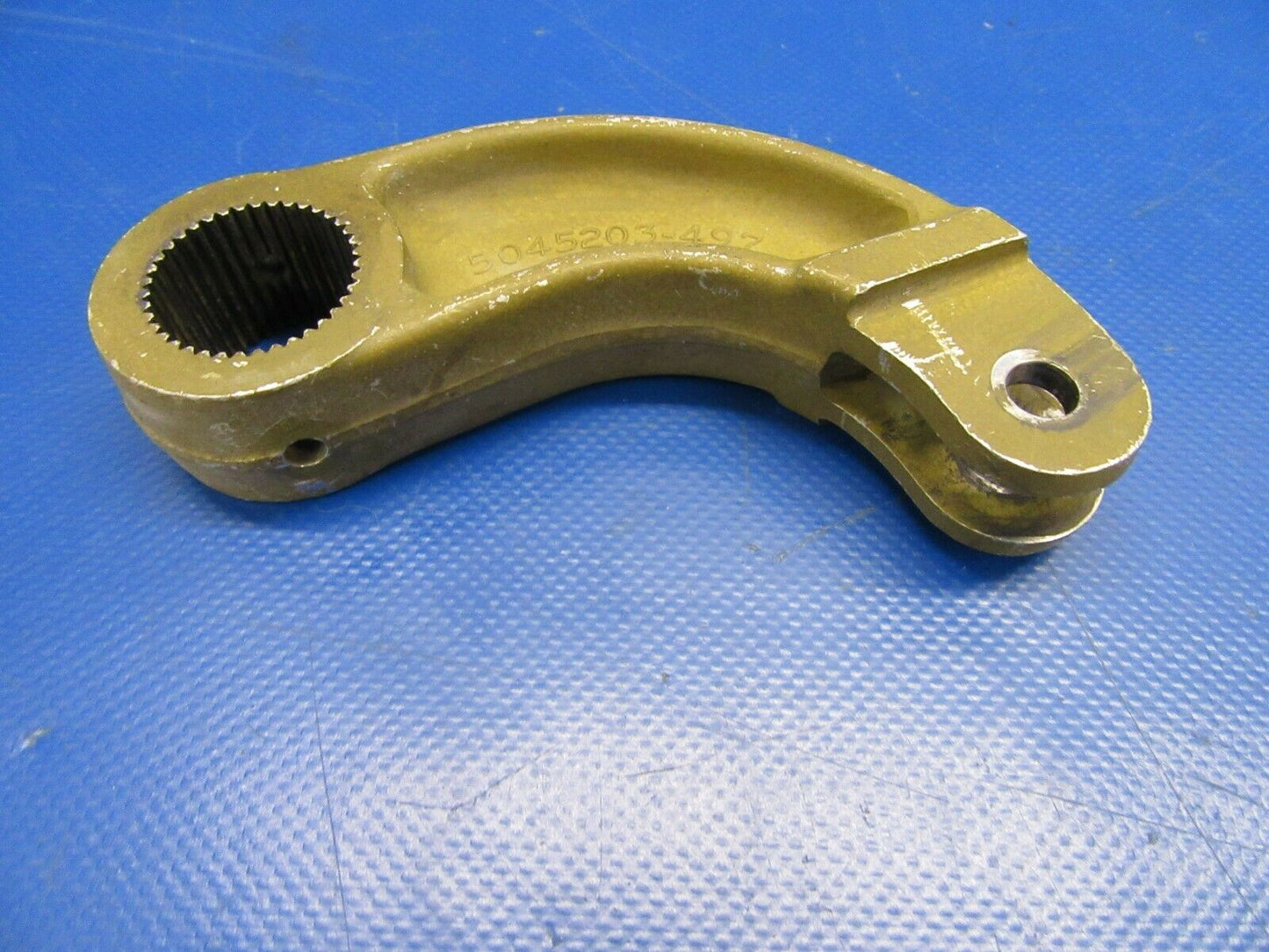 Cessna 310 R Bellcrank and Torque Tube P/N 5045203-2, 0842130-4 (0219-325)