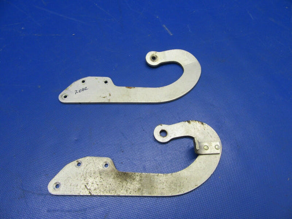 Beech 95-B55 Nose Baggage Hinge FWD & AFT 002-410055-43 002-410055-41 (0621-689)