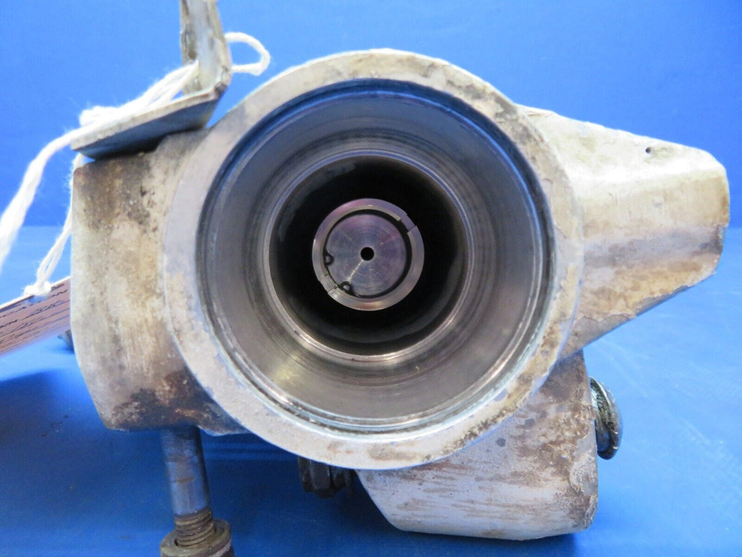 Piper PA-28R-180 LH Main Gear Trunnion P/N 67926-04 (1223-101)