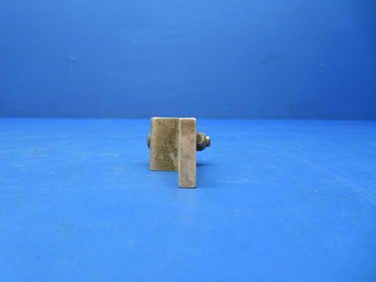 Cessna 172 Wheel Housing Front Seat P/N 0700645-3 (0723-401)