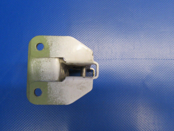 Beech Baron Aileron Hinge OTBD P/N 35-135025-32 (1217-41)