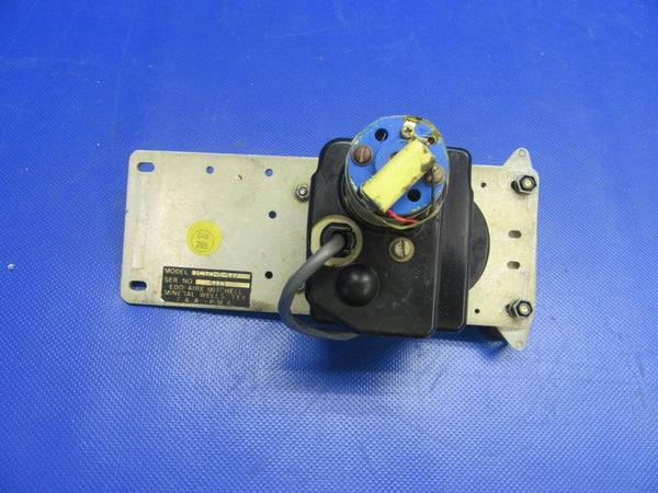 Edo- Aire Mitchell Pitch Trim Servo w / Brackets 14V P/N IC373-6-677 (0521-549)