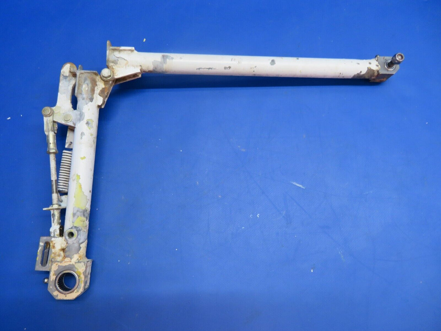 Lake LA-4-200 RH Main Gear Drag Strut Assy P/N 2-4100-82 (0123-503)