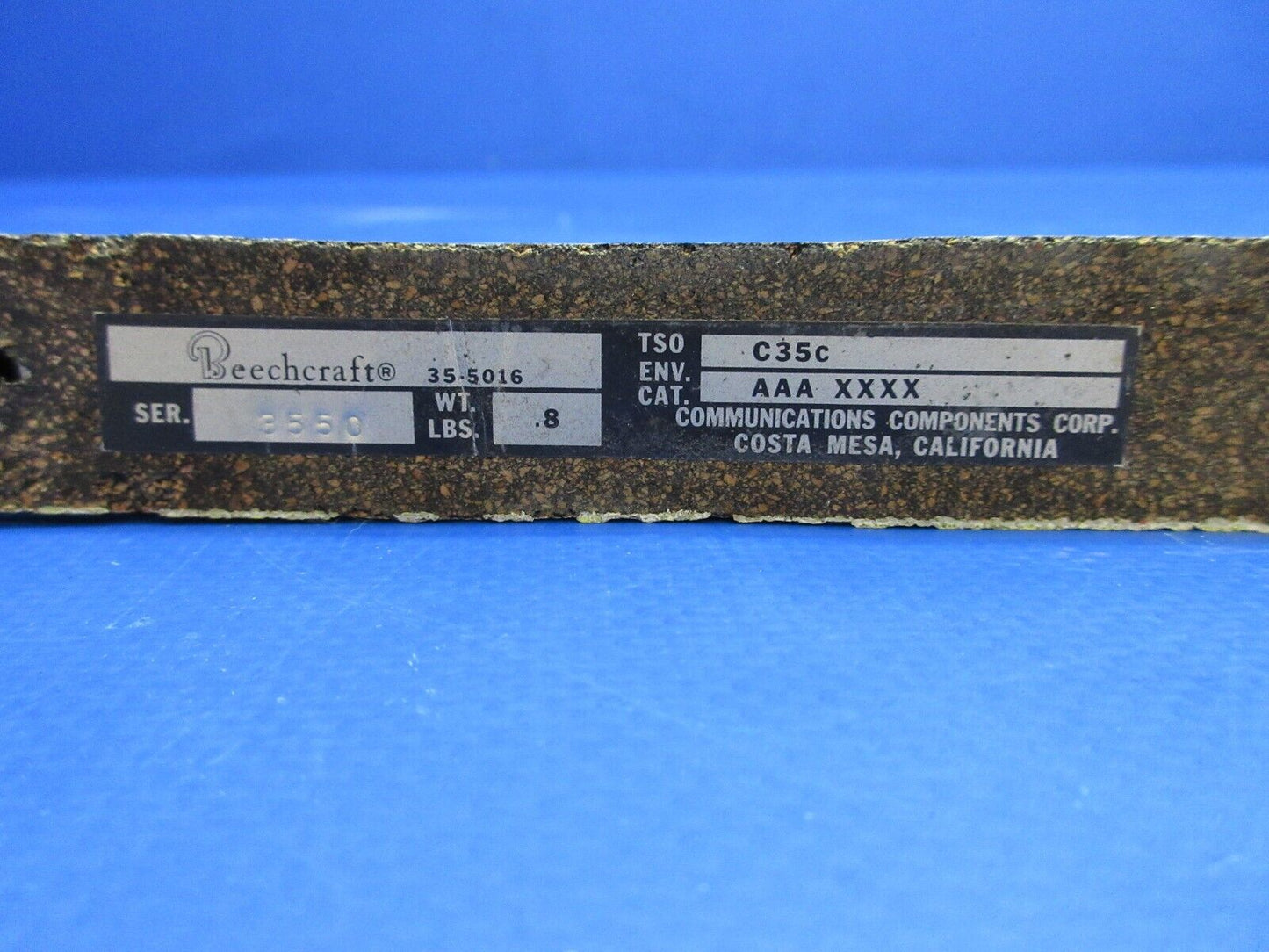 Beech Baron Communication Components Antenna w/ Bracket P/N 35-5016 (0523-1116)
