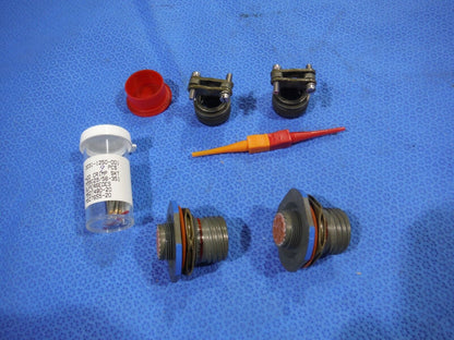 Amphenol Circular Connector  LOT OF 2  P/N D38999/24WC8SN  (1015-41)
