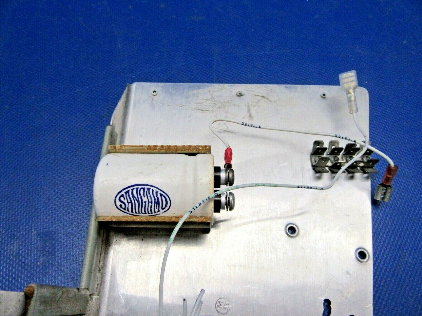 Mooney M20K Bracket w/ Sangamo Capacitor & RCA Transistor 820307-903 (0721-556)