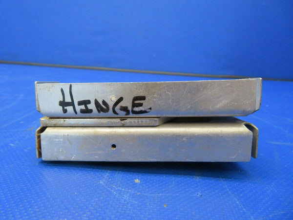 Cessna 210, 206 Hinge Bracket P/N 1220053-17, 1220053-11 NOS (0821-724)