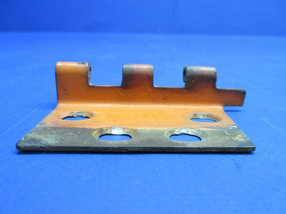 Cessna 188B AGpickup Cabin Door Hinge Half LWR LH & RH P/N 1610017-3 (0723-223)