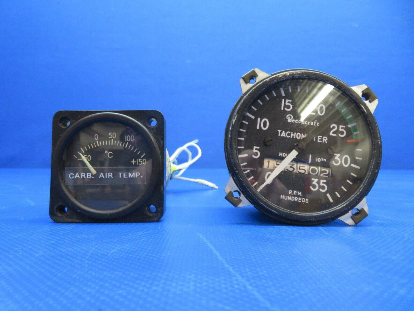 Man Cave / Decoration Aircraft Instrument LOT OF 8 (0124-302)