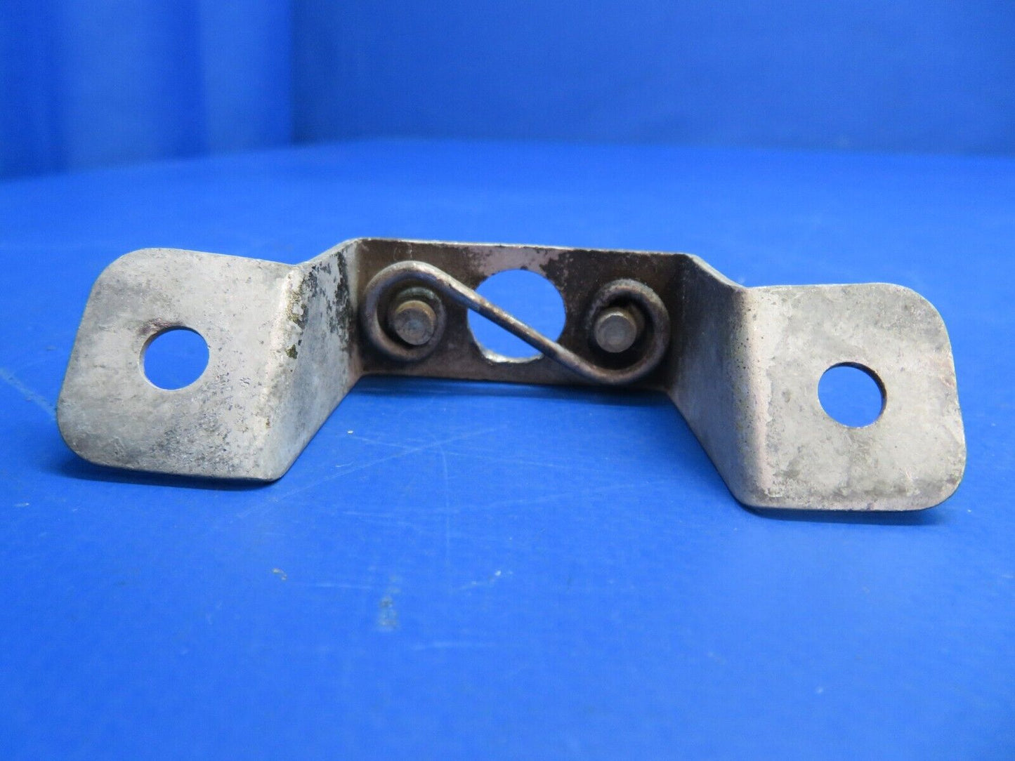 Beech C-35 Bonanza Cowling Fastener Bracket P/N 35-910244 LOT OF 5 (1222-541)