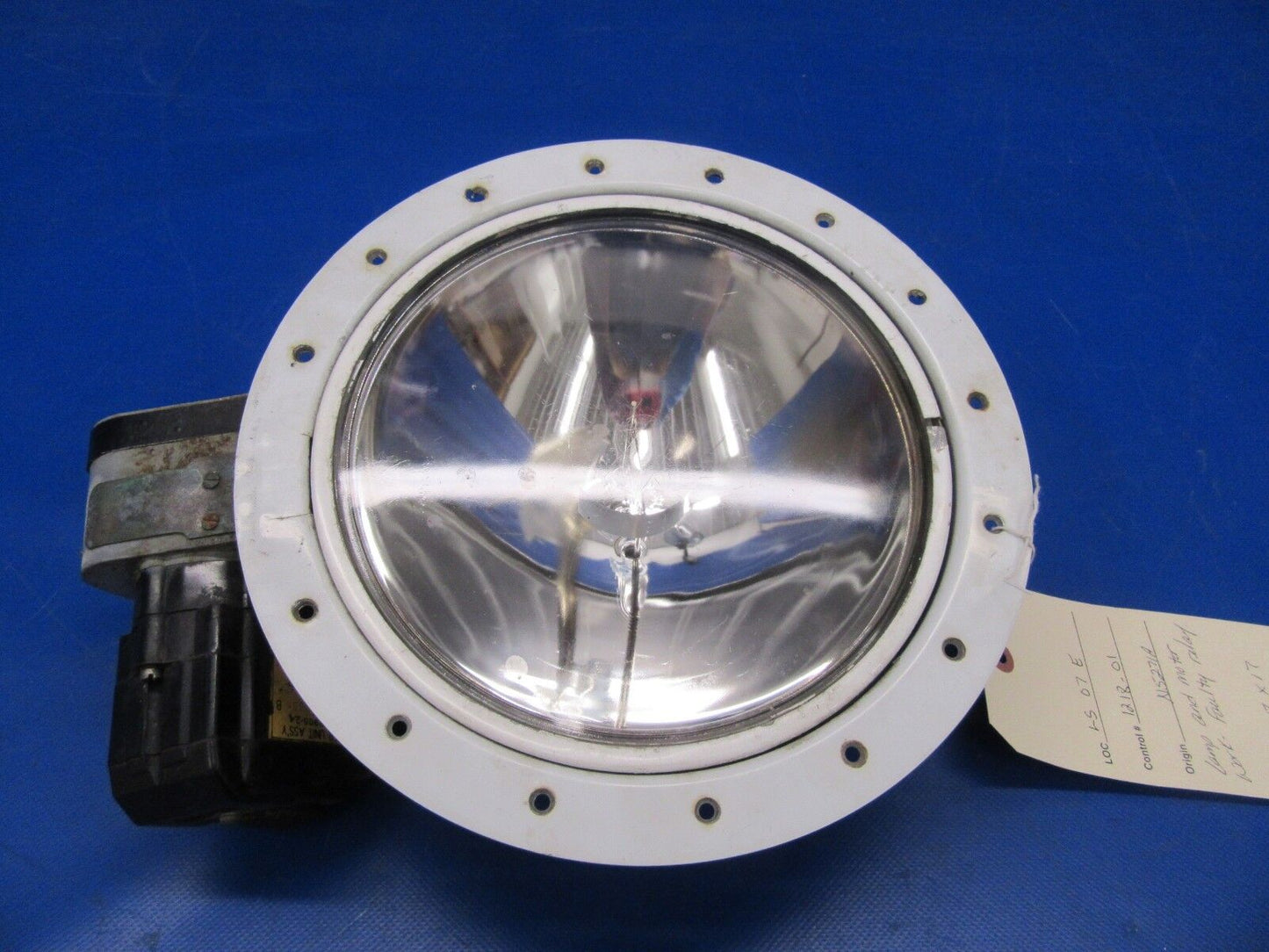 Cessna 310 Grimes Retractable Landing Light RH Wing 24V G-3801A-1A (1218-01)