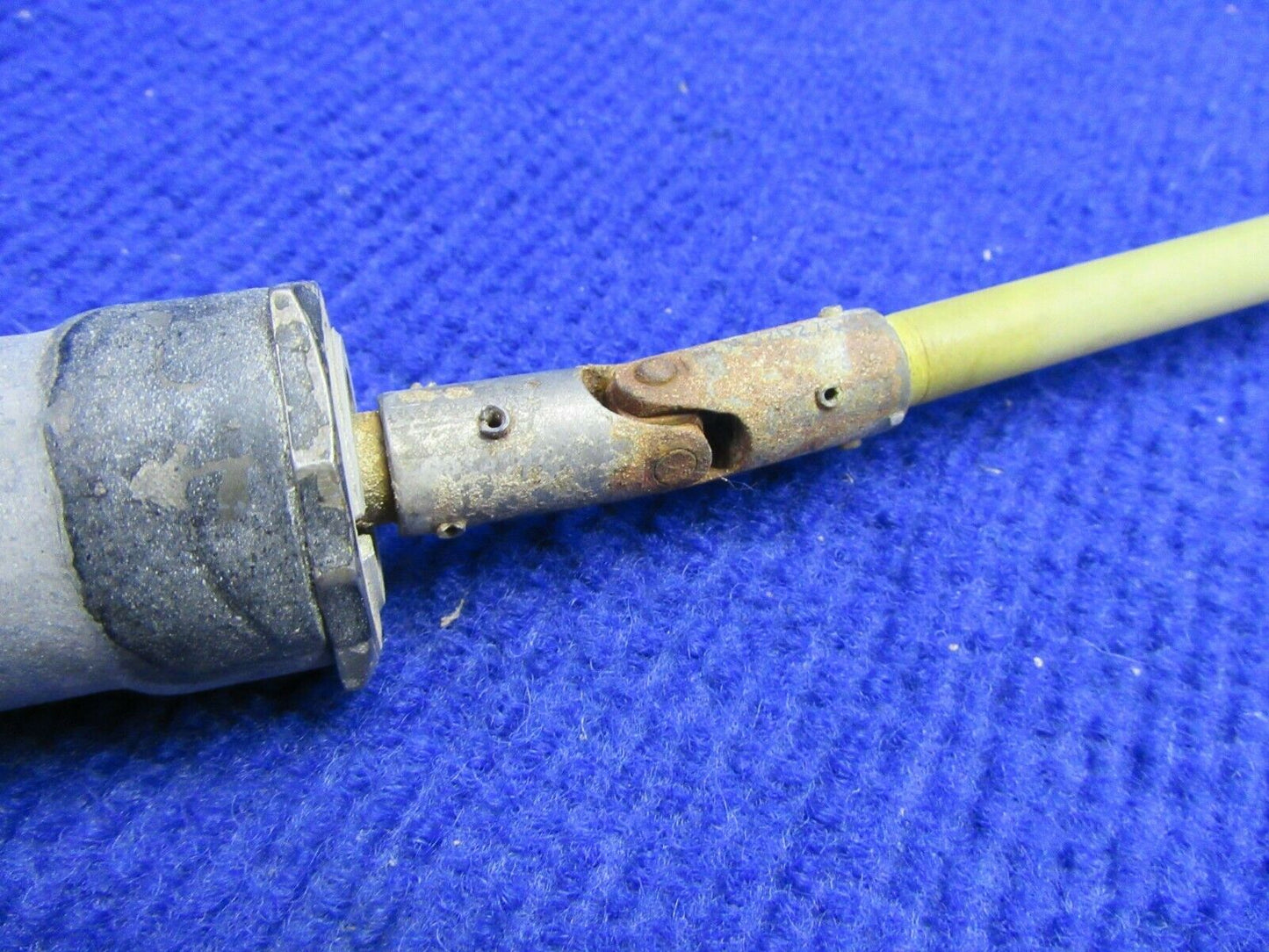 Beech Baron 95-B55 Elevator Trim Actuator Assembly RH P/N 45-524557-5 (0122-458)