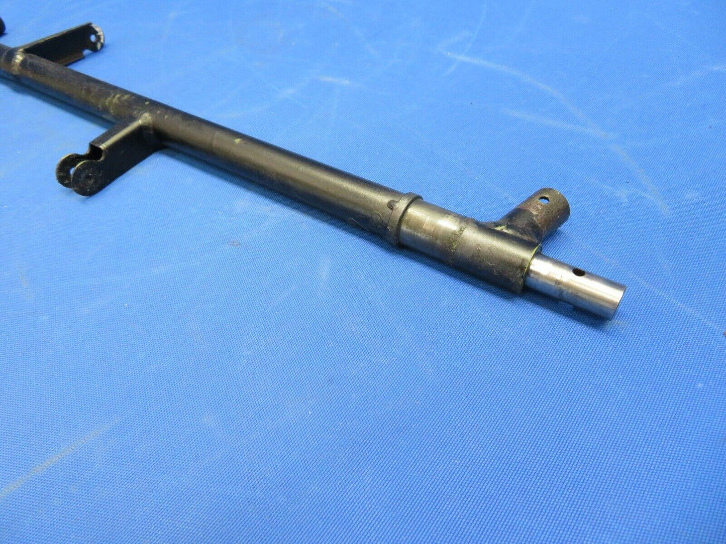Cessna 182P Rudder Bar Assembly LH P/N 0760604-1 (0920-166)